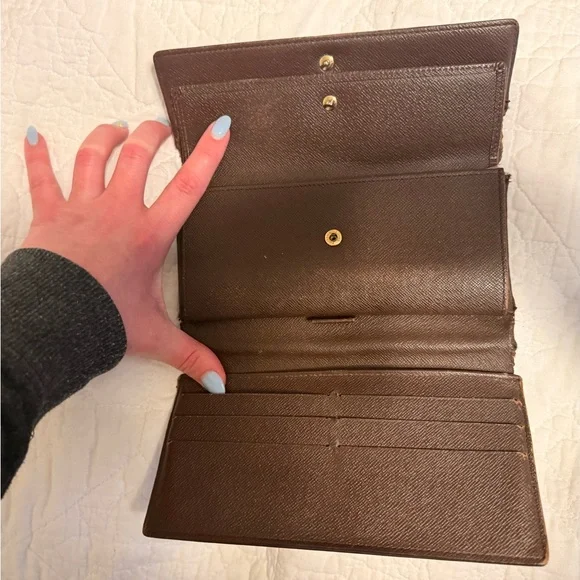 Louis Vuitton Damier Ebene Long Wallet on Chain - Picture 4 of 9